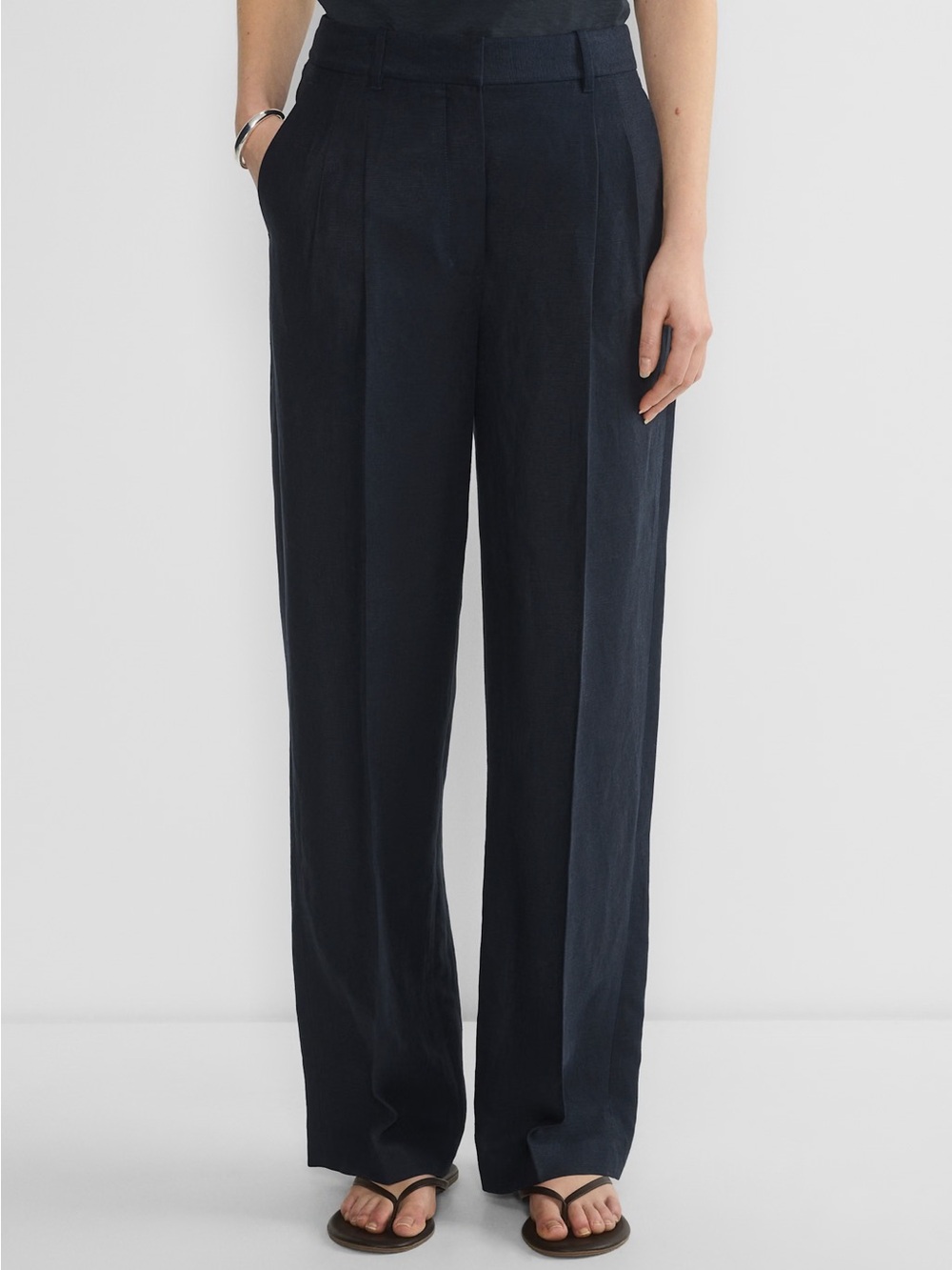 NWT Aritzia The Effortless Pant - CruiseLinen Regular Dark Night Navy Sz 8
